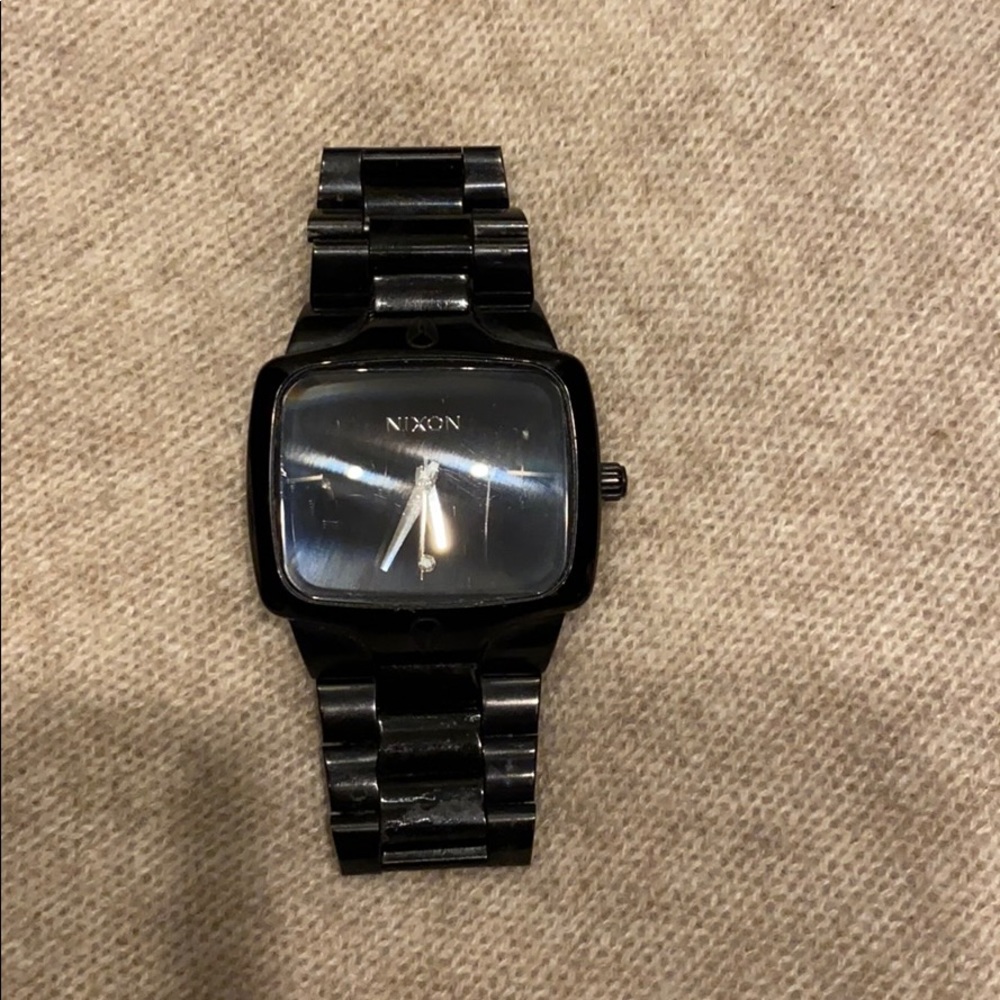 Nixon black watch
